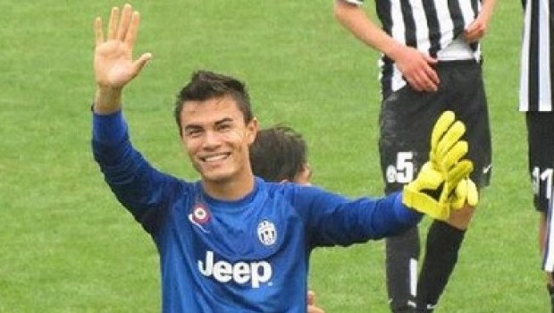 Kiper Muda Asal Indonesia Masuk Skuat Juve di Liga Champions
